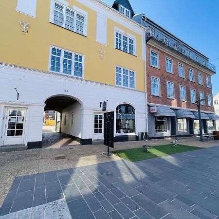 Aday - Charming Apartment In The Pedestrian Street Of Фредериксхавн Екстериор снимка